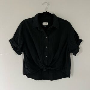 Universal Thread Black Textured Button-Up Shirt - Size M